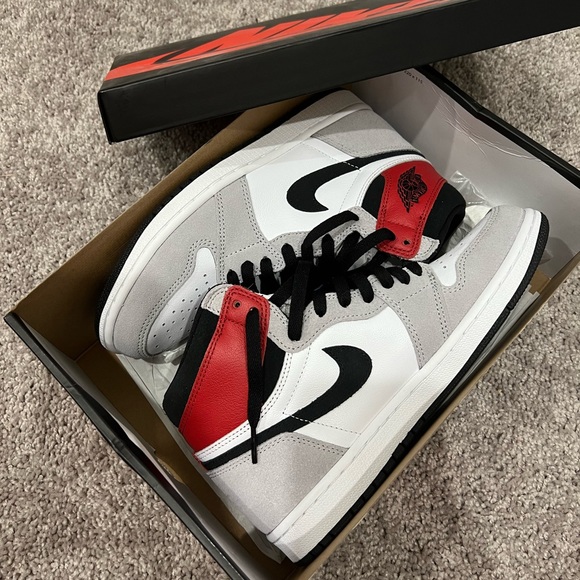 Air Jordan 1 Retro High OG Smoke Grey - Picture 2 of 7